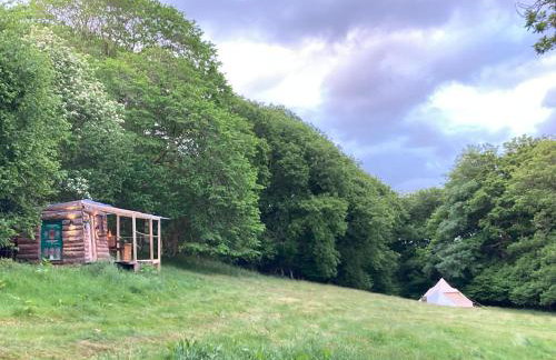 Wood Cabin & 4 Large Bell Tents - Hapus Hideaway - Foto 51