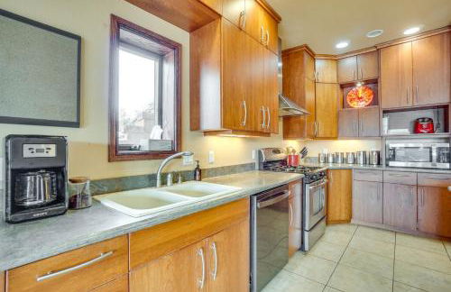 Upscale Laramie Home with Hot Tub and Patio! - Foto 11