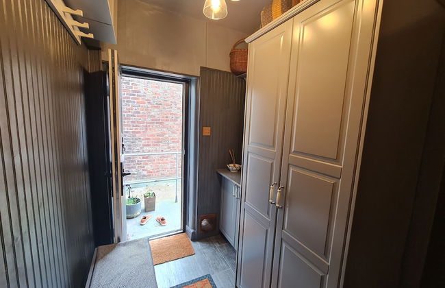 Beautifully Decorated 1-bed Apartment in Sale - Photo 16