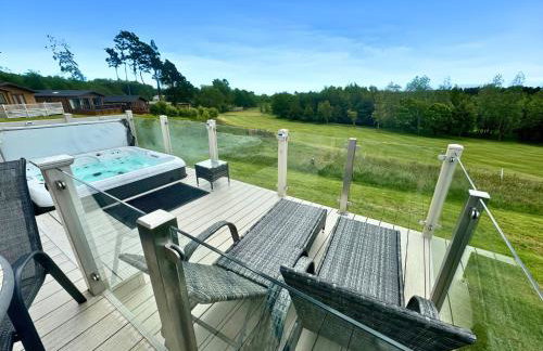Hot Tub Lodge, Panoramic Views & Free Golf, Dog Friendly - Foto 75