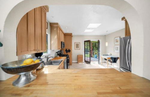 Atwater Oasis with Pool and HotTub very Walkable Area - Foto 22