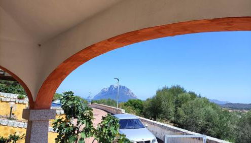 Villa con giardino e spettacolare vista mare a Porto San Paolo - Foto 5