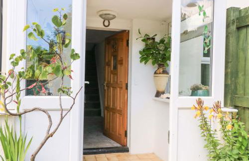 The White House - Photo 3