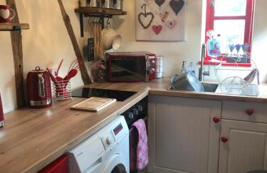 Soldiers Cottage, with HOT TUB, dog friendly, great views - Foto 8