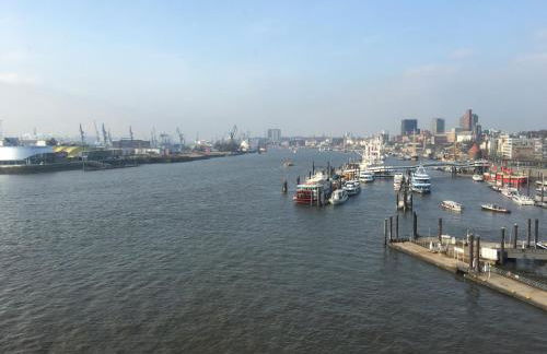 Hamburger Villenviertel, ganzes Haus mit 5 Einbettzimmern,1 Esszimmer - Foto 23