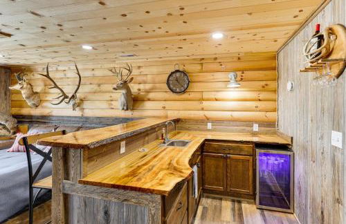 Peaceful Wyoming Cabin with Spacious Deck and Wet Bar! - Foto 17