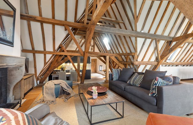 Beautiful and Authentic Penthouse in Bruges Center - Photo 1