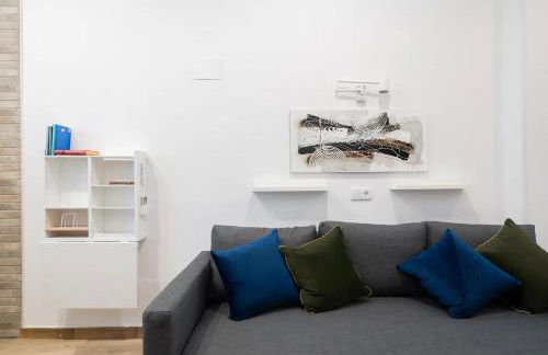 Charming San Isidro - Photo 2