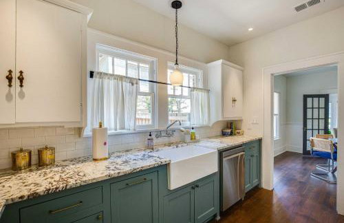 Walk to Bergfeld Park 1928 Azalea District Home - Foto 12