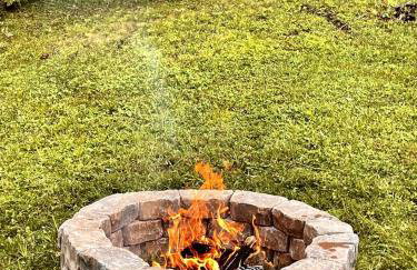 Romantic Nature Escape: Beautiful Log Cabin with Amazing Views and Hiking Trails Nearby in the White Mountains, New Hampshire - Foto 8