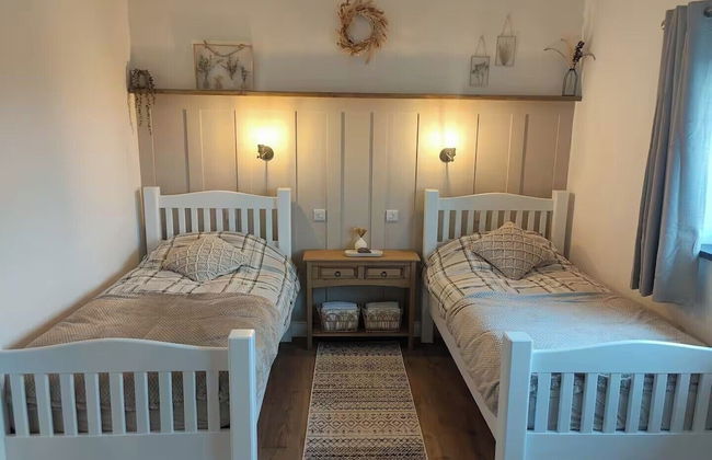 2-bed Coastal Cottage - Sleeps 4 - Pet Friendly - Foto 2