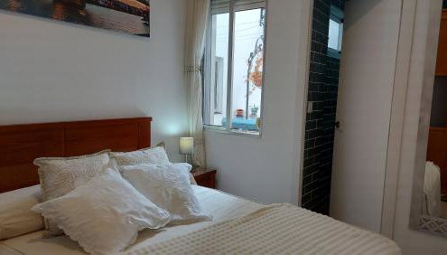Authentic Triana Flat Wih Private Patio Ground Floor - Photo 3