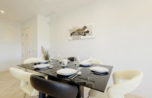 Private heatable infinity pool with sea views in La Mairena, Marbella - Foto 22