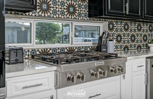 Sprawling Home w/ Rooftop Spot - Foto 4