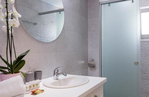 Family Villa Basilicata Gloria with Private Heated Pool, BBQ & Kid's Play Area - Foto 42