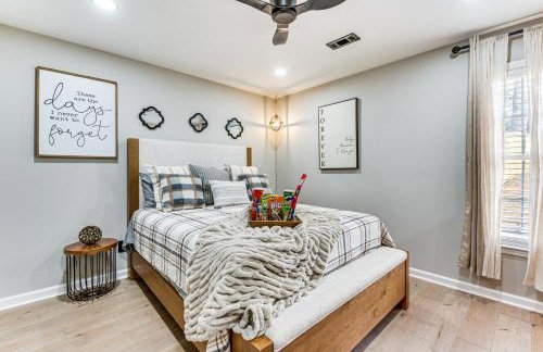 4 Mi to Airport: Atlanta Home w/ Deck & Hot Tub - Foto 18