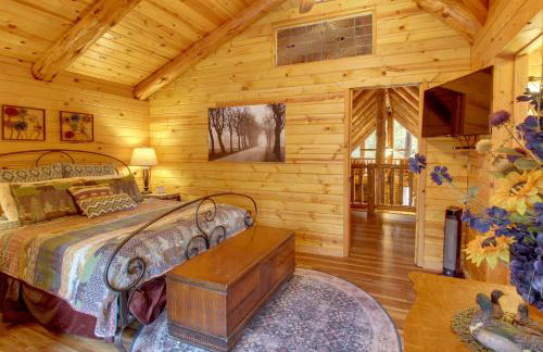 Fire Pit and Hot Tub Lakeside Cabin on 2 Acres! - Foto 23