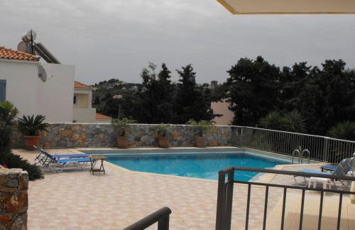 Christinas summer house with pool in Kefalas - Photo 6