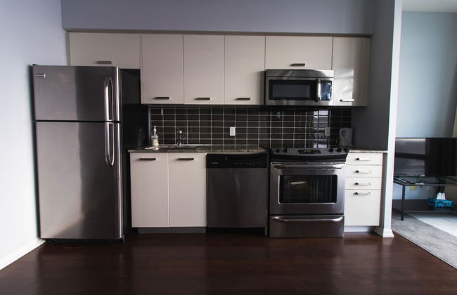 Vacation in Toronto Suites - Photo 3