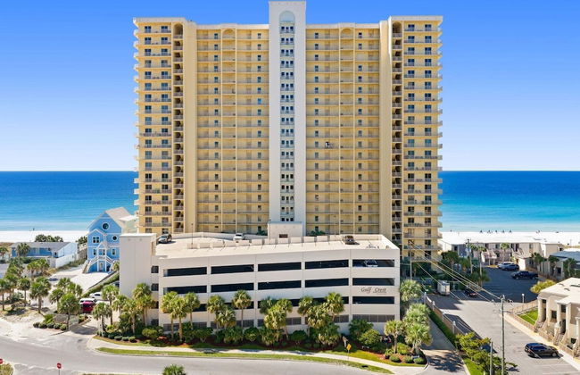 Beautiful Condo with Spacious Balcony to Enjoy Fascinating Ocean View - Unit 1002 by RedAwning - Foto 44