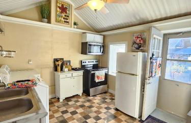 Monthly Rental - Fully Furnished - Includes all Utilities & Linens! - Foto 18