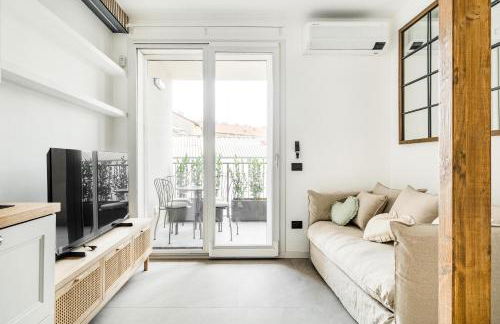 Certosa District - Modern Flat & Free Box Parking - Foto 8
