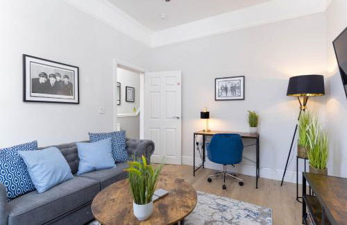 Modern & Stylish Home at the corner of famous Penny Lane in Liverpool - Foto 1