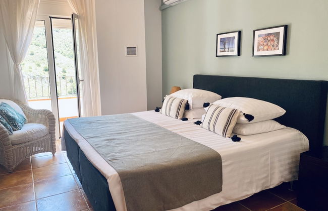 La Perla de Frigiliana Suites & Villa - Photo 11