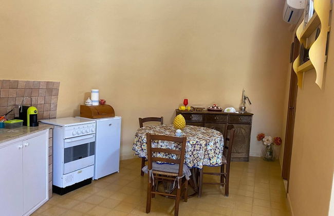 Smiles & Sunsets - Marino's Resort - Foto 38