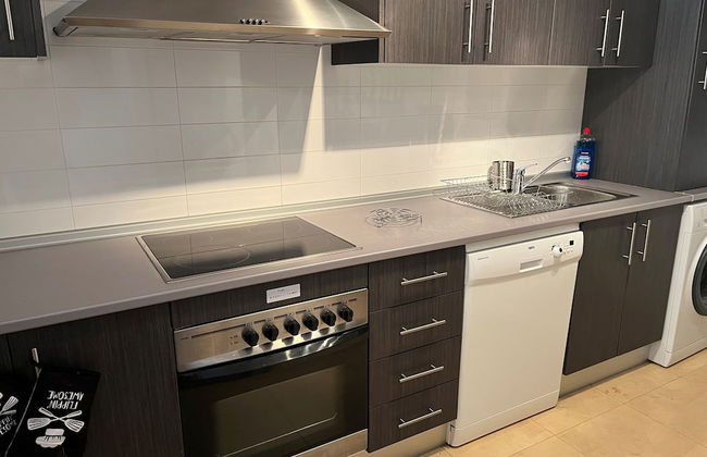 Extended Frontline Ground Floor Apartment - Foto 6