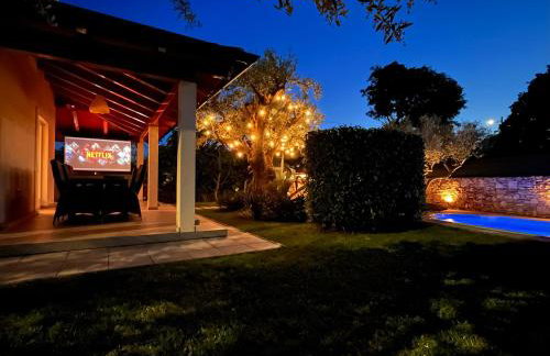 Villa Liberta - Private Family Villa with Pool & Garden - Photo 32