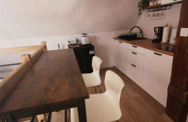 Under the Hill 3 - Foto 2