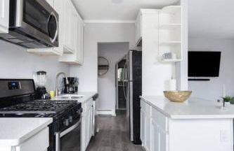 Sleek 1 Bedroom Apartment Plus Balcony 30 Mins to NYC - Foto 15