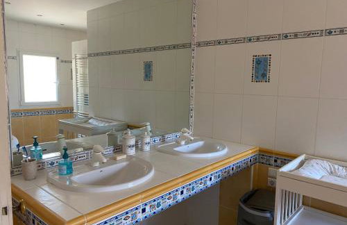 La Villa des Moments Chaleureux - Foto 17