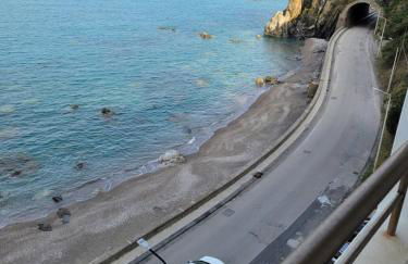 Il Mondo da un Oblò - Foto 1