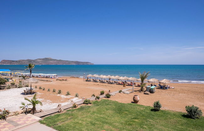 Steps to the Beach Spacious Home-Parking - Foto 54