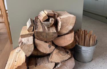 Rumiane pola - stodoła na Mazurach z widokiem na jezioro - Foto 36