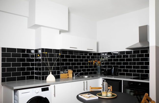 Bob W Commercial House - Photo 25