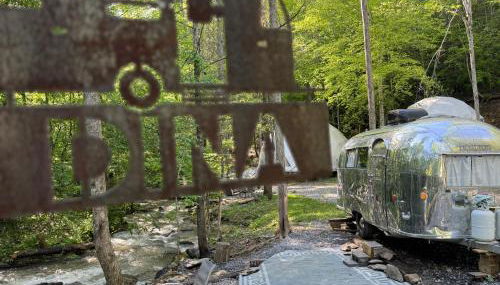 Streamside ShinyTiny Airstream in the Smokies - Foto 2