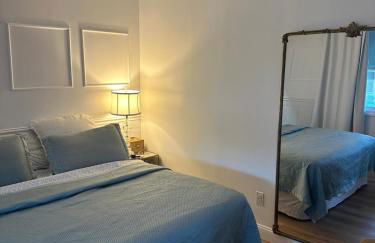 The Most Desired Summer Retreat with Private Pool Just 5 Minutes from the Beach - Foto 21