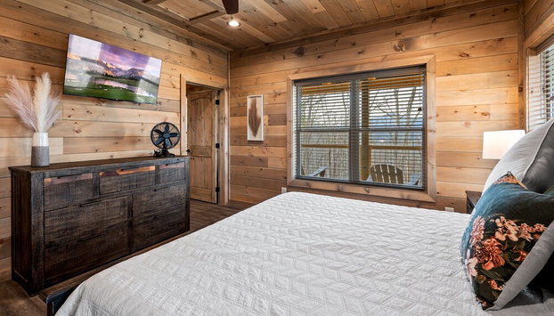 Talkin' Tennessee 3 Bedroom Cabin by RedAwning - Foto 5, Habitación