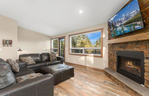 The Pine Getaway on 60 Acres with Hot Tub - Photo 4