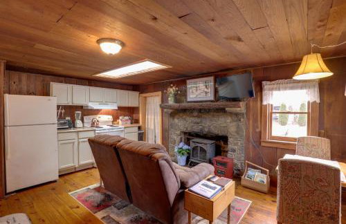 Walk to Appalachian Trail Hot Springs Getaway! - Foto 3