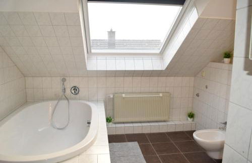 Royal Home - Geräumige Ferienwohnung mit Balkon nahe Seepark Lünen und Dortmund! - Foto 21