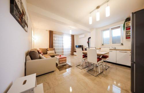 Apartmani Lelu - Photo 32