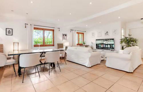 Villa Tesoro, Port Adriano, Sunny South West, Close to Beach, Large Pool, Tennis Court - Foto 23