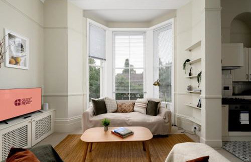 GuestReady - Charming Loft Apartment in Chiswick - Foto 1