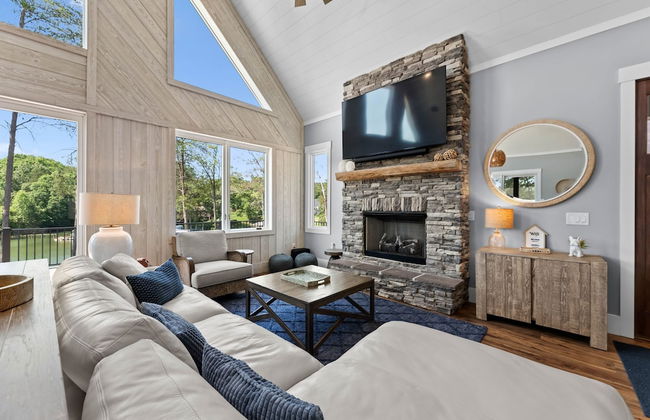 Blue Heron by Avantstay Lakefront Dock Pool Theater Sleeps 22 - Foto 19