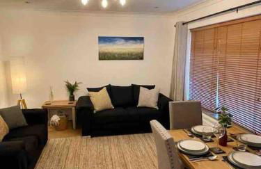 Modern Coastal 2 Bedroom Home to Relax and Unwind - Foto 27