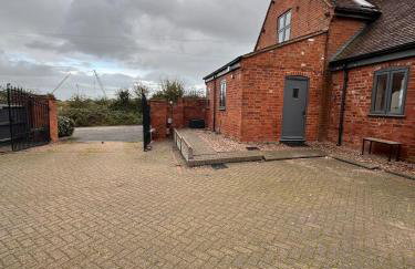 Oak Barn-ideal for Nec,Hs2,BHX,family gatherings - Foto 2